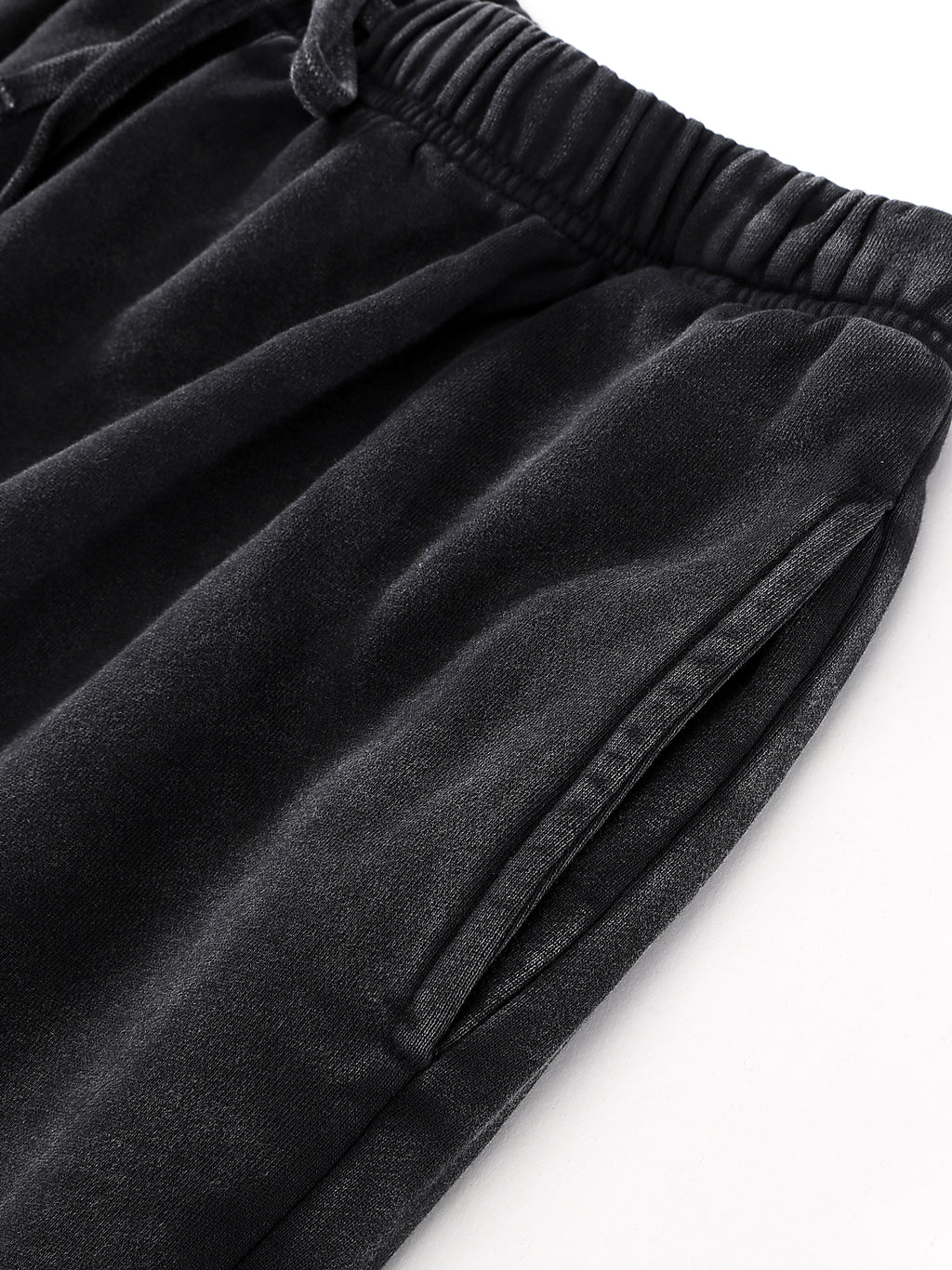 SPACE DE NOIR SHORTS